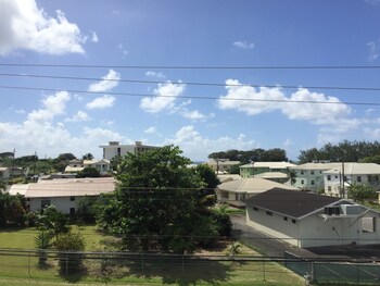 Cumber's Tropical Apartments Guestroom View