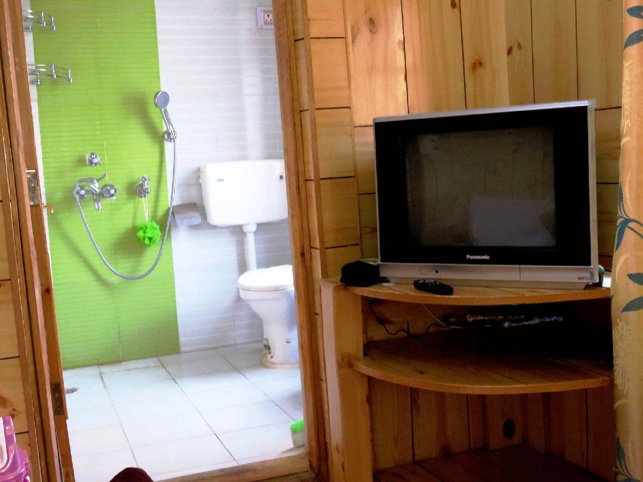 Rahela Guest House & Home Stay 