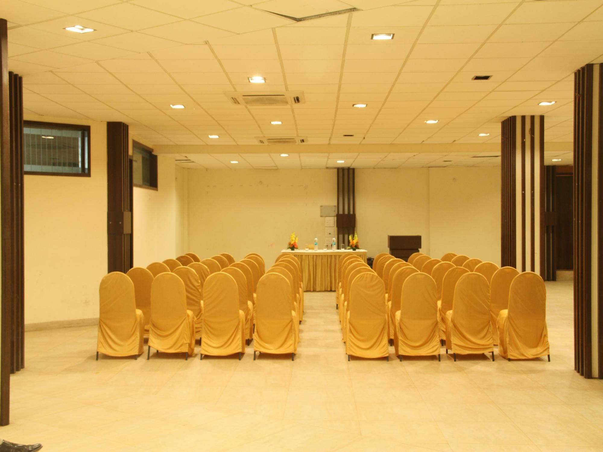 Oyo 2037 Hotel Manor 