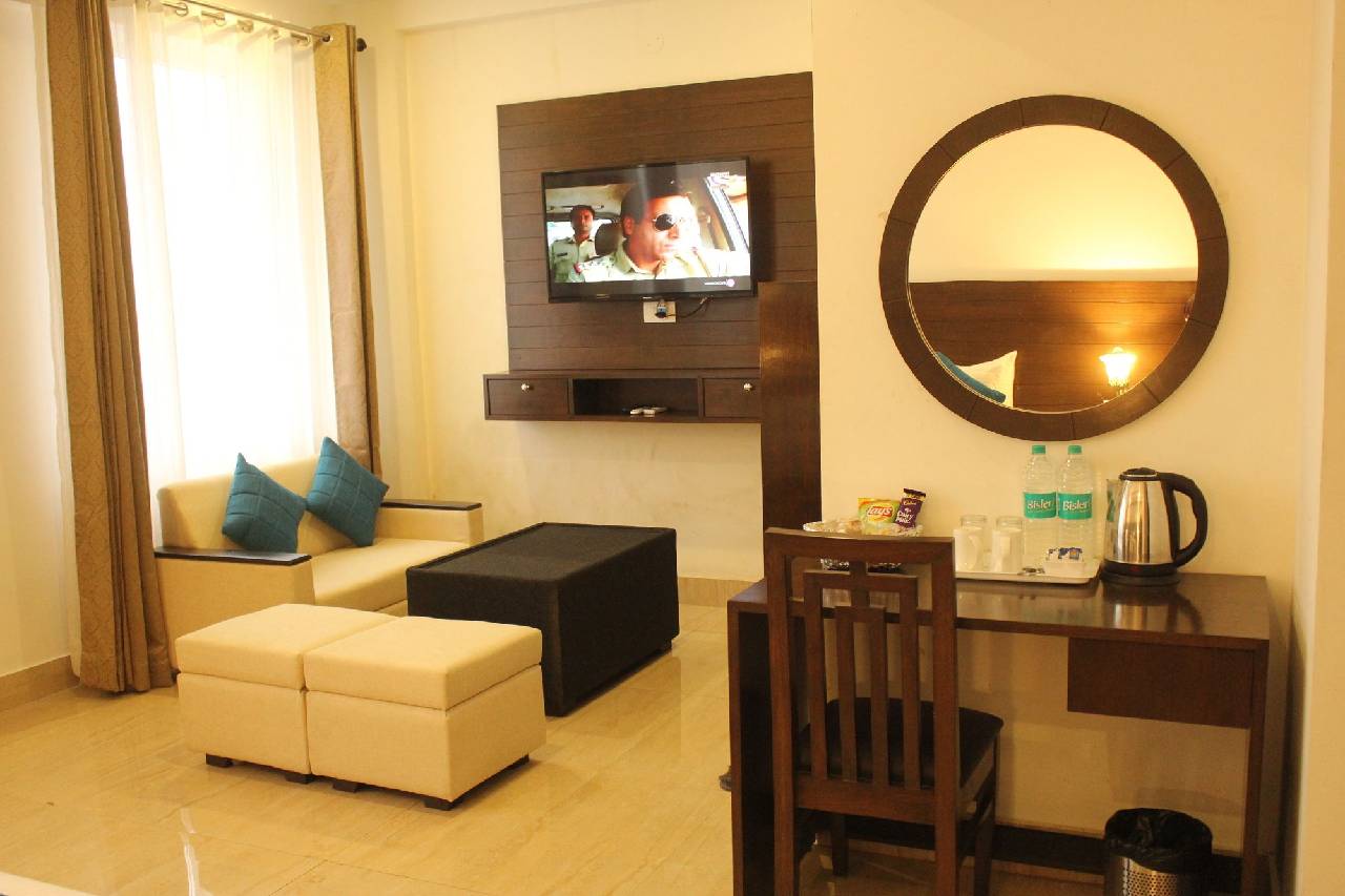 Hotel Holiday Hill 