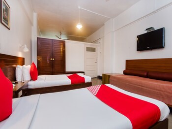 Oyo 635 West End Hotel Guestroom