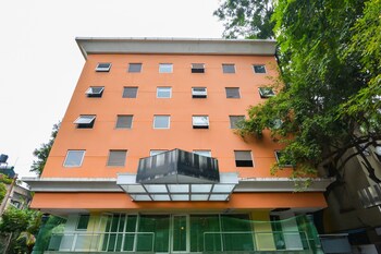 Oyo 18803 Smart Inn Featured Image
