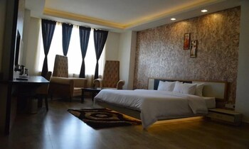 The Royal Paradise Guestroom