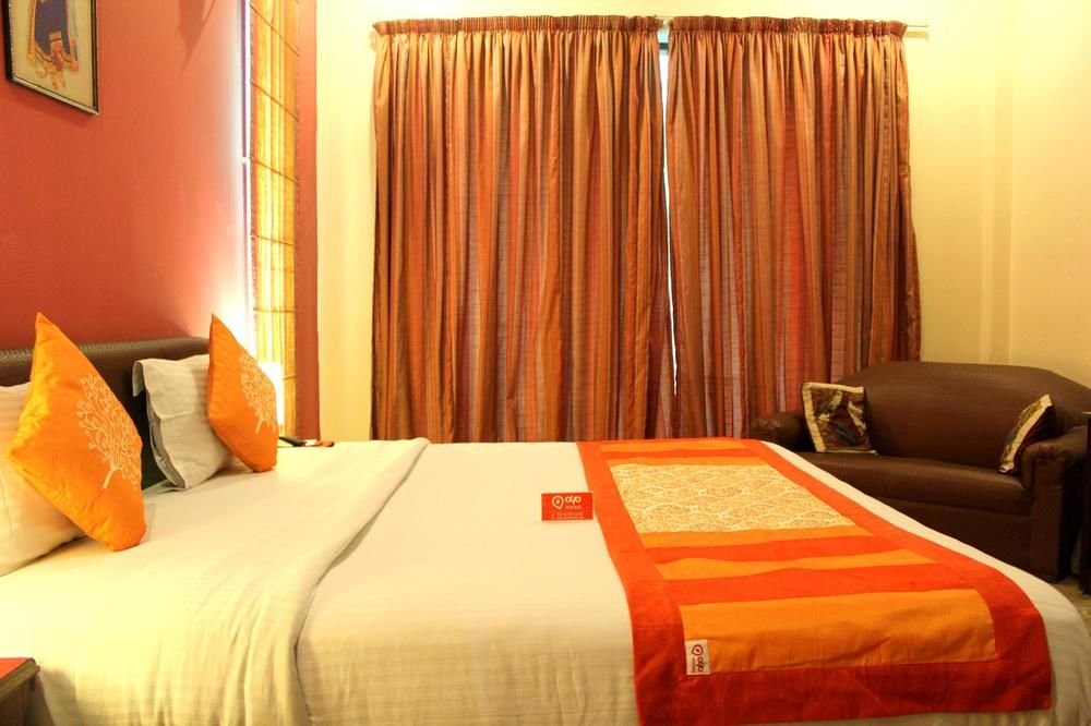 Oyo Rooms Near Galleria Market 