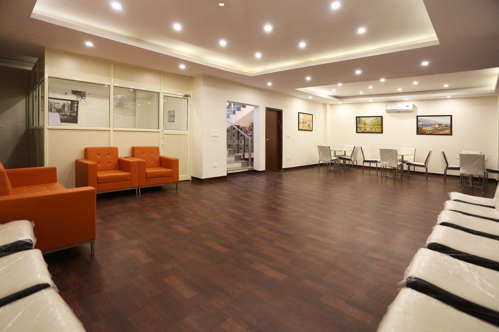 Fabhotel Zineb Sector 122 