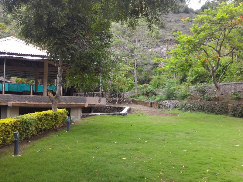 Hiranya Resorts 