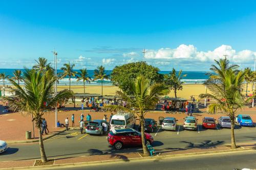 Gooderson Beach Hotel 