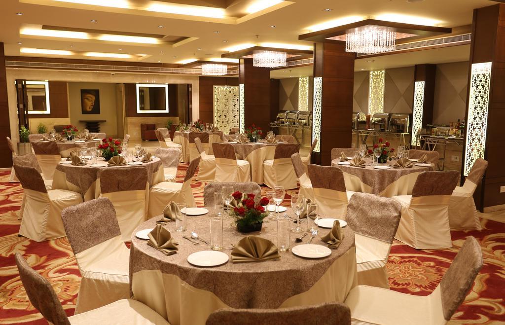 Lemon Tree Hotel Alwar 