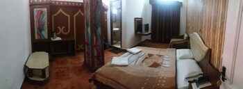 Hotel Midtown Guestroom