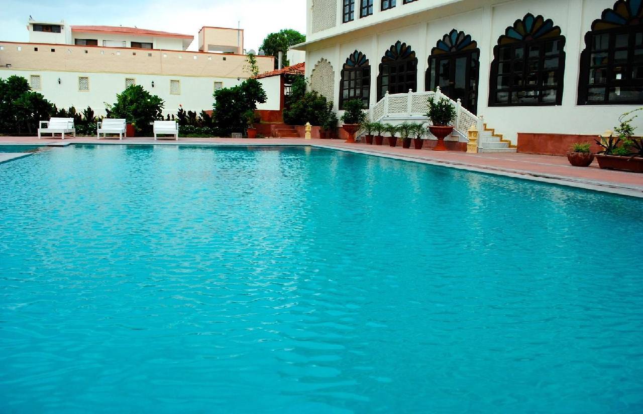 Anuraga Palace A Treehouse Palace Hotel 