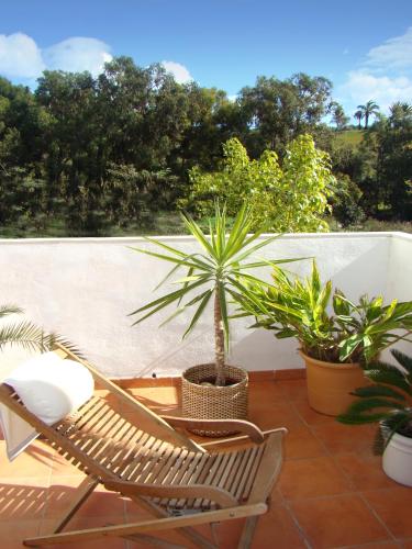 Torrequebrada Golf Gardens Apartment Hotel Description
