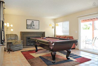 Luxury 4br 8min To Las Vegas Strip (لاکچری ۴بر ۸مین تو لاس وگاس استریپ) 