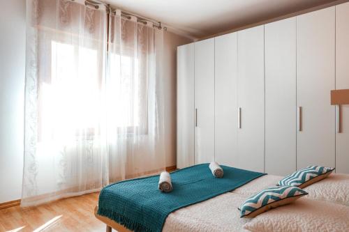 Gaia's House 
