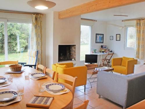 Holiday Home Maison Bleue 