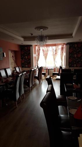 The Grange Hotel ( گرانج هتل) 