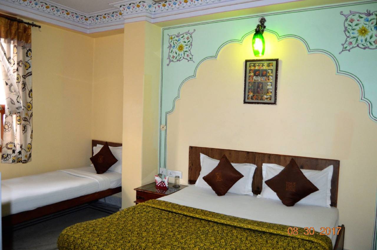 Hotel Gulab Garh 