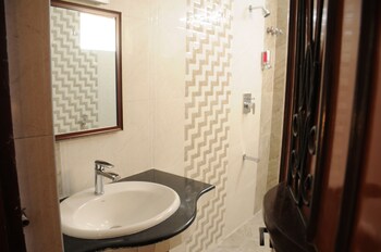 Hotel Landmark Bathroom Sink