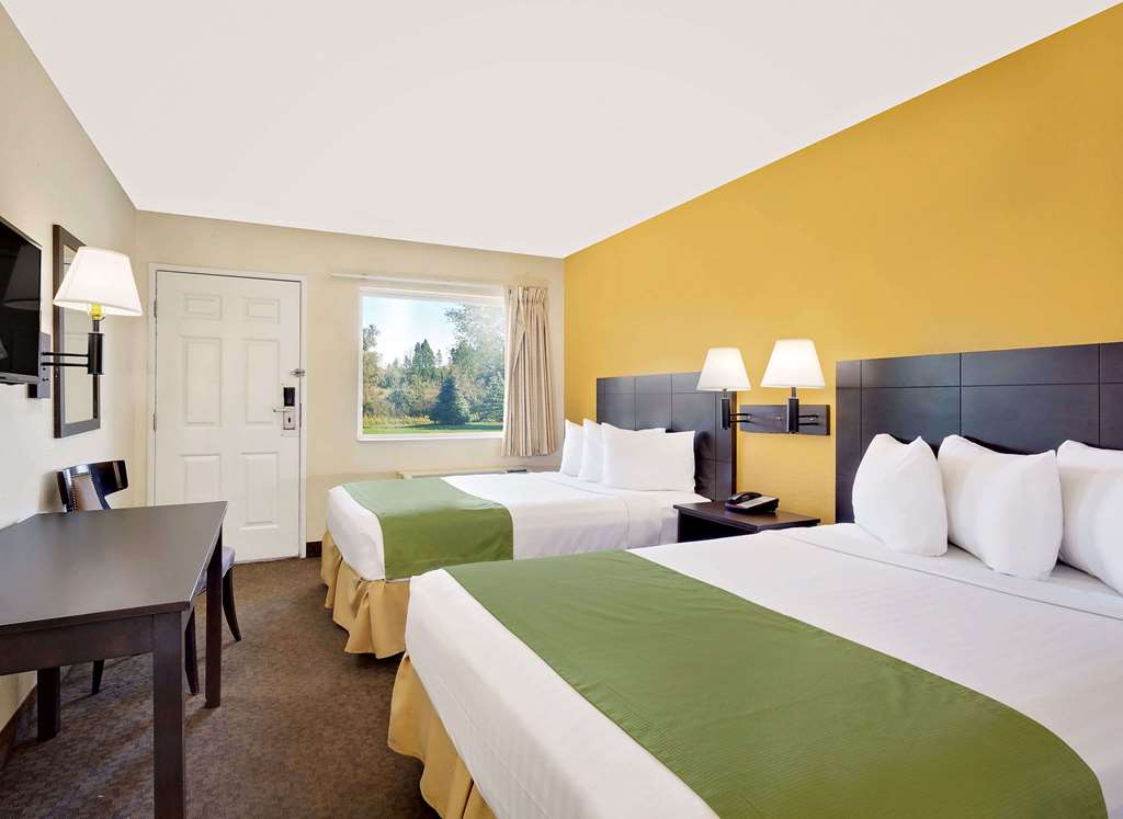 Howard Johnson By Wyndham Las Vegas Near The Strip Guest room