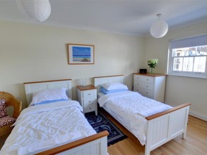 Holiday Home Whitepost (هالیدی هوم ویتپوست) 