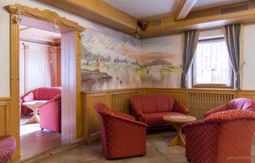 Hotel Genzianella (هتل جنزیانلا) 