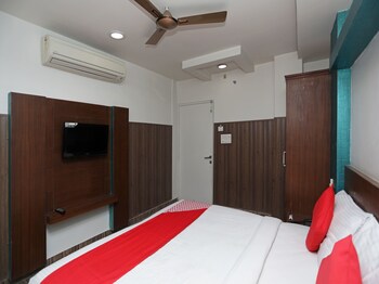 Oyo 11061 Hotel Awesome In-Room Amenity