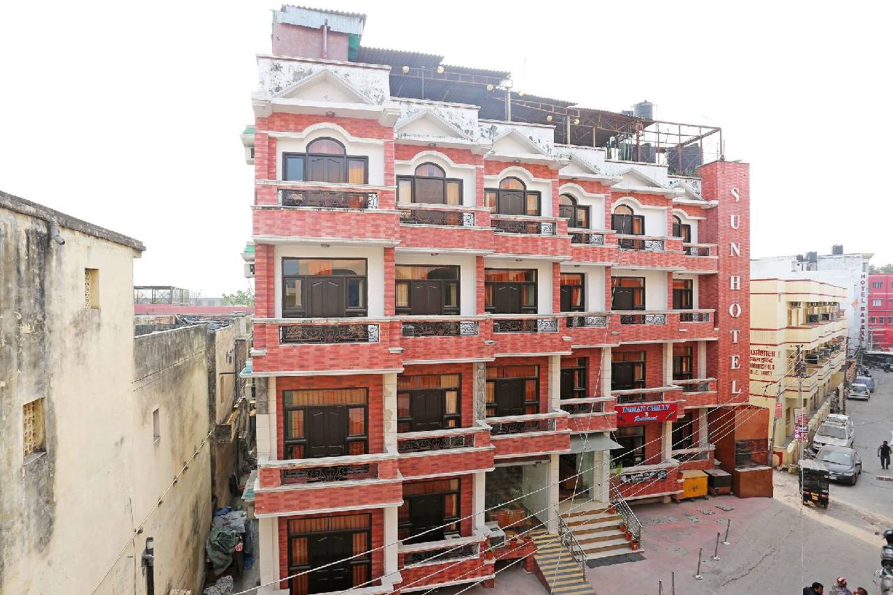 Oyo 10150 Sun Hotel 