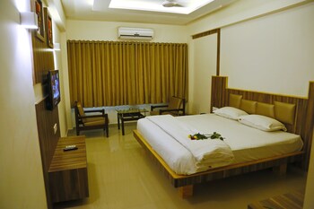 Hotel Sivaranjani Featured Image