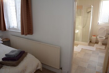 The Cove Guest House ( كوو گست هاوس) Bathroom