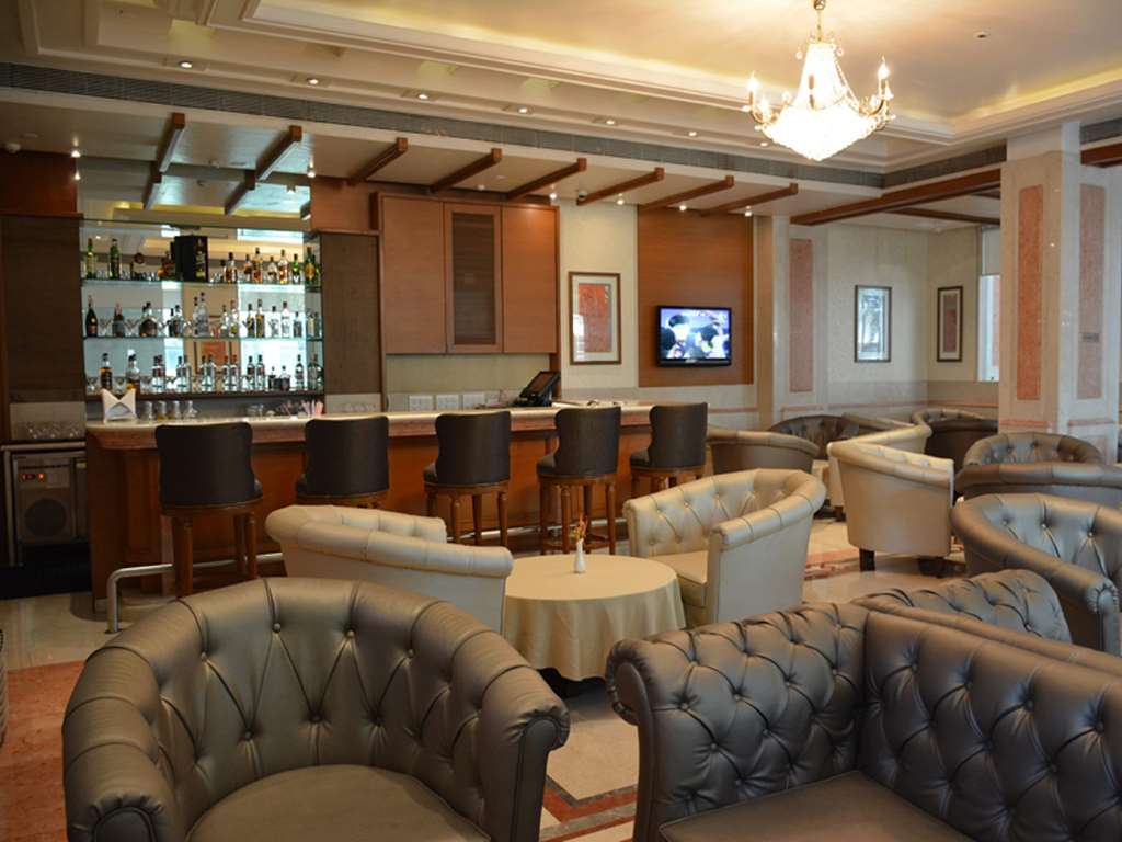 Royal Tulip Navi Mumbai Bar Bloc