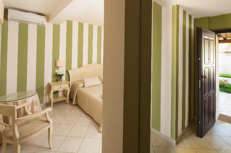 Alcantara Resort Room