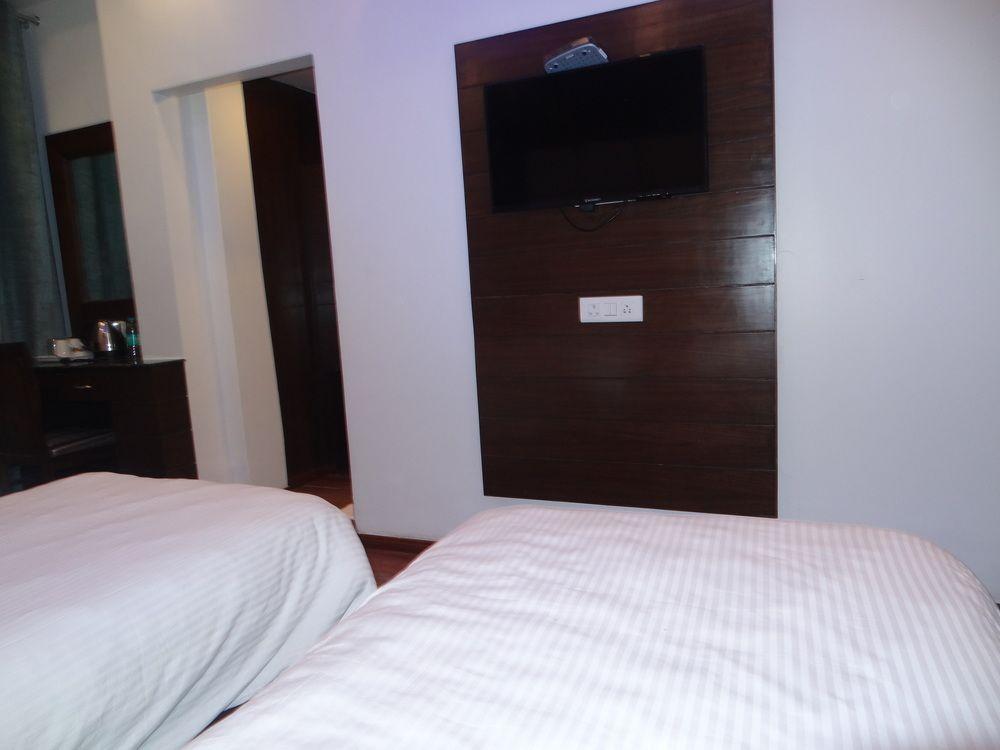 Kamakshi Residency By Royal Collection 