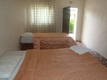 Richland Lodge Guestroom