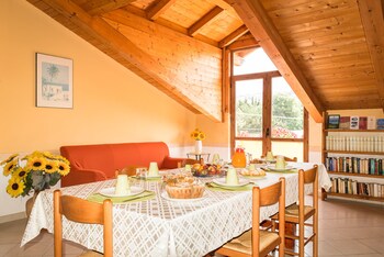 B&b Il Girasole In-Room Dining