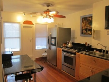 Herbivorian House In-Room Kitchen