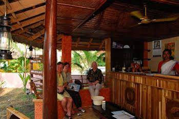 Clafouti Beach Resort 