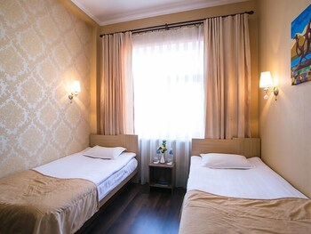 Shah Palace Hotel 