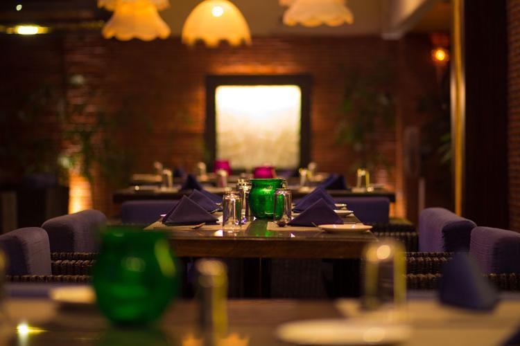 Hotel Waterlily Indore 