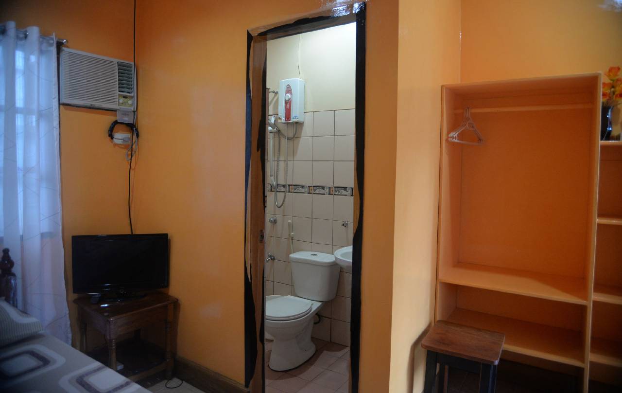 Jurias Pension 