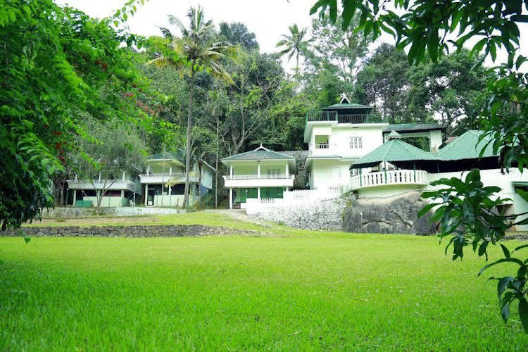 Aruvi Resort Munnar 