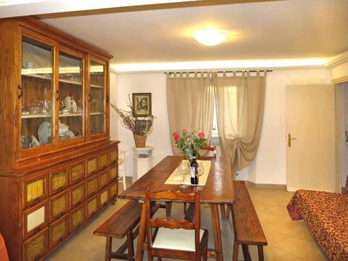 Ferienwohnung Colle Di Val D'elsa 270s (فرینووهنونگ كول دی وال دلسا ۲۷۰س) 
