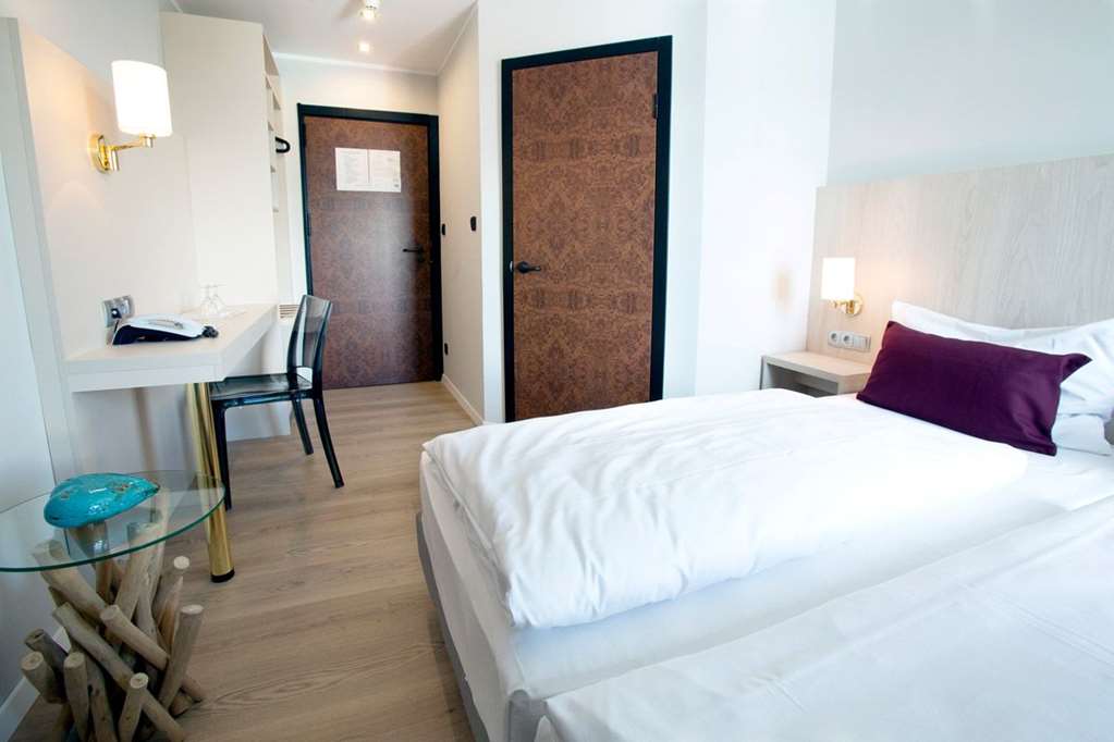 Arthotel Ana Nautic Guest room