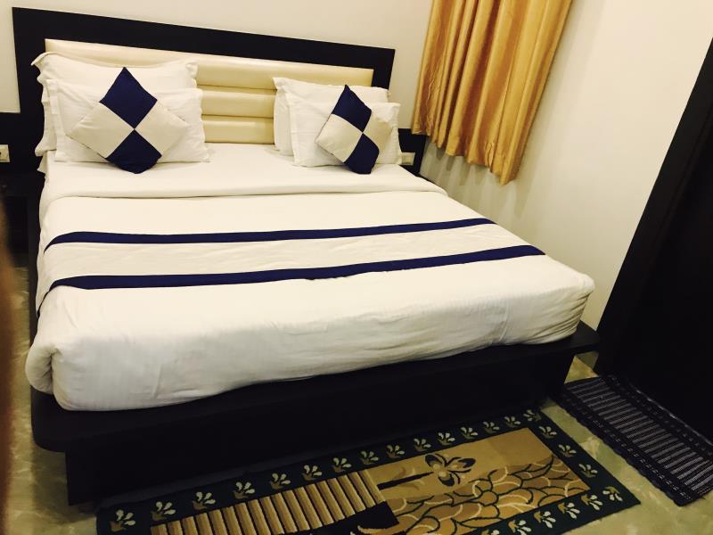 Hotel Aaradhya Residency 