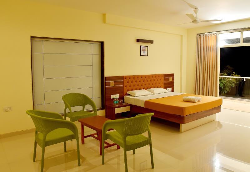 Hotel Sadhana Executive Dapoli 