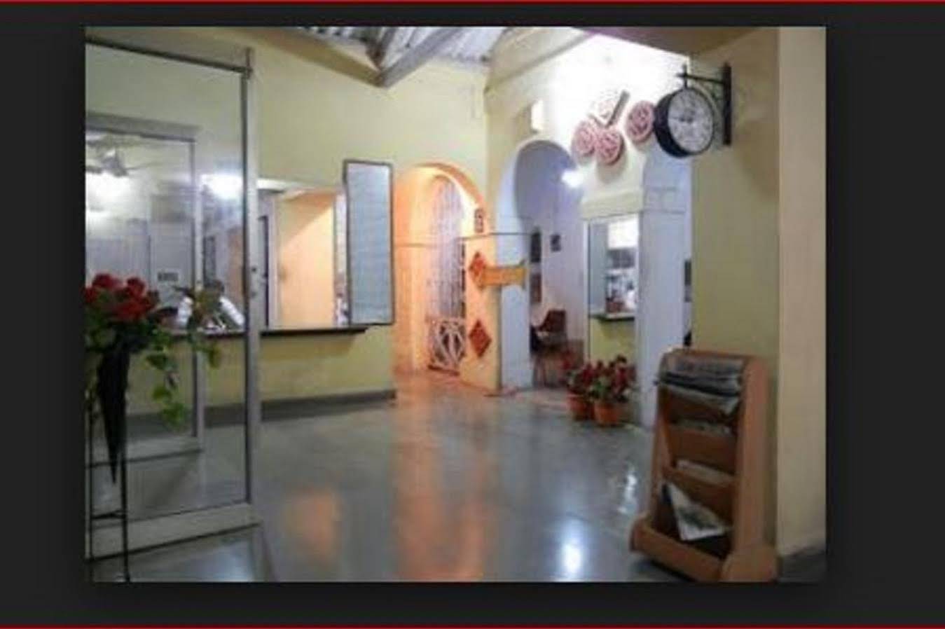 Hotel Grand Barrack 