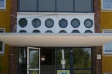 Hotel Garni Am Überseehafen Rostock (هتل گارنی آم Üبرسیهافن روستوک) 