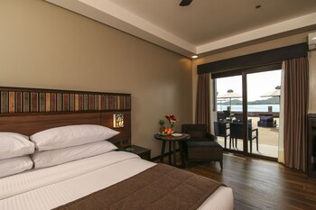 Two Seasons Coron Bayside Hotel (توو سیزنس كورون بیسید هتل) Guestroom