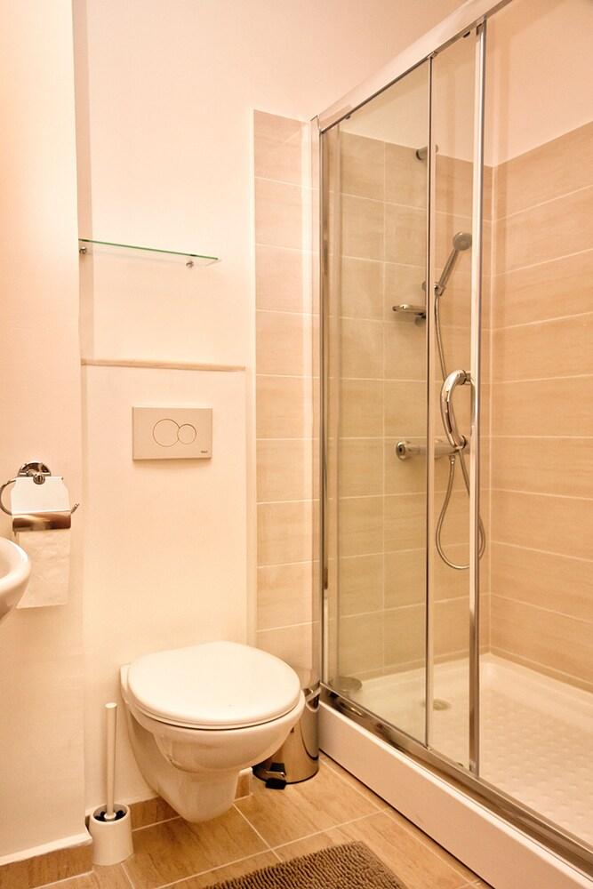 Sofia Downtown Apartments (سوفیا داون تاون آپارتمنتس) 