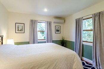 6 Luxurious 6br Seattle Home Guestroom