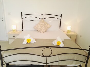 Apulia Tourist Mancaversa Guestroom