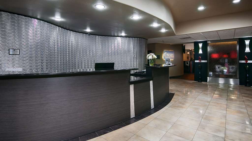 Best Western Premier Crown Chase Inn & Suites Front Desk